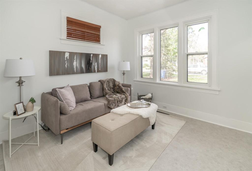 78 St.vital, 2 Bedrooms Bedrooms, 5 Rooms Rooms,1 BathroomBathrooms,Residential,For Sale,St.vital
