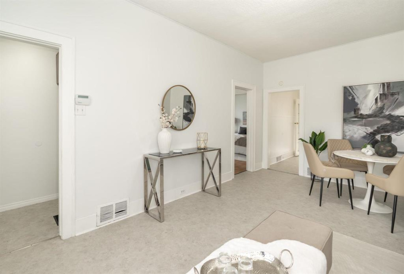 78 St.vital, 2 Bedrooms Bedrooms, 5 Rooms Rooms,1 BathroomBathrooms,Residential,For Sale,St.vital