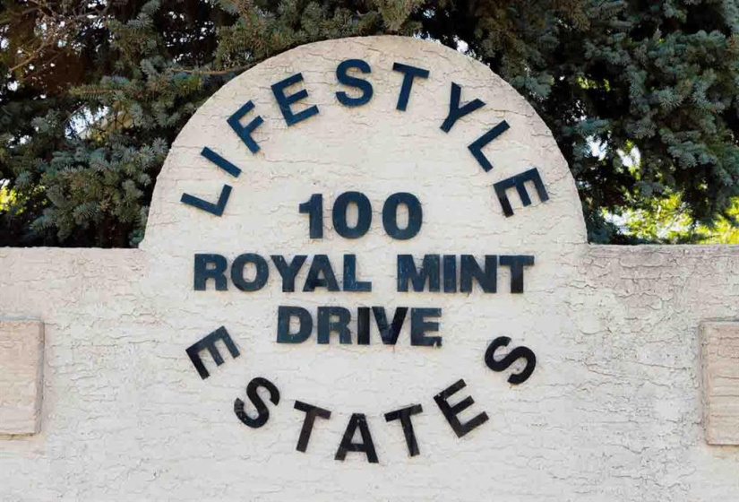 100 Royal Mint, 2 Bedrooms Bedrooms, 11 Rooms Rooms,3 BathroomsBathrooms,Condominium,For Sale,Royal Mint