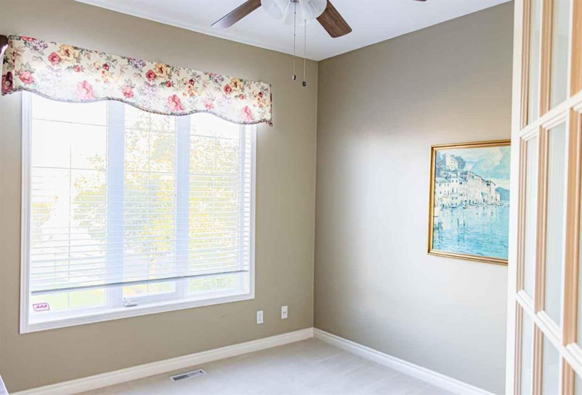 100 Royal Mint, 2 Bedrooms Bedrooms, 11 Rooms Rooms,3 BathroomsBathrooms,Condominium,For Sale,Royal Mint