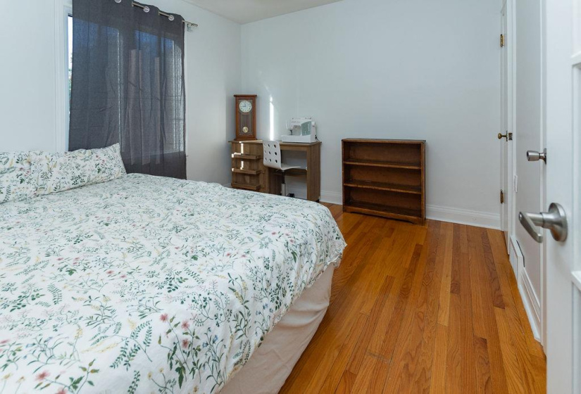 472 Smithfield, 4 Bedrooms Bedrooms, 10 Rooms Rooms,1 BathroomBathrooms,Residential,For Sale,Smithfield