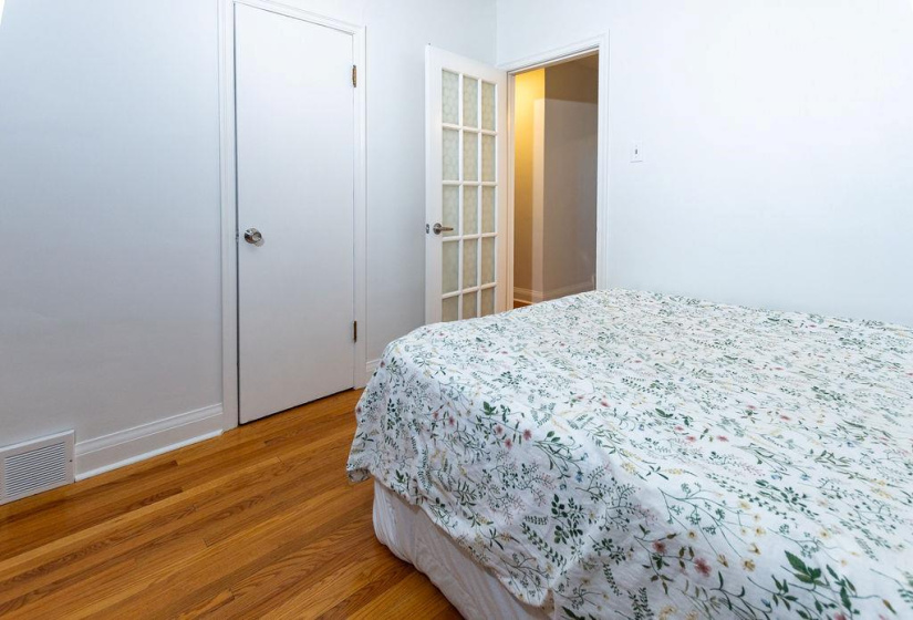 472 Smithfield, 4 Bedrooms Bedrooms, 10 Rooms Rooms,1 BathroomBathrooms,Residential,For Sale,Smithfield