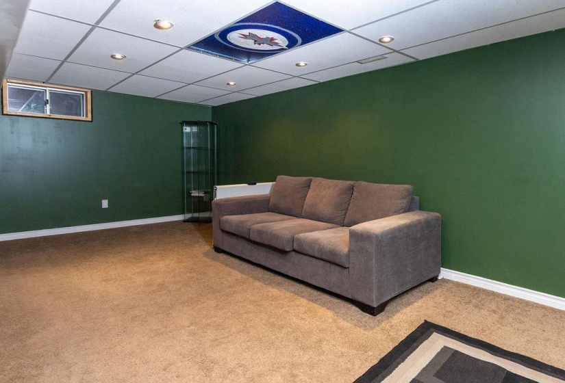 472 Smithfield, 4 Bedrooms Bedrooms, 10 Rooms Rooms,1 BathroomBathrooms,Residential,For Sale,Smithfield