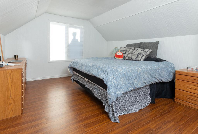 472 Smithfield, 4 Bedrooms Bedrooms, 10 Rooms Rooms,1 BathroomBathrooms,Residential,For Sale,Smithfield