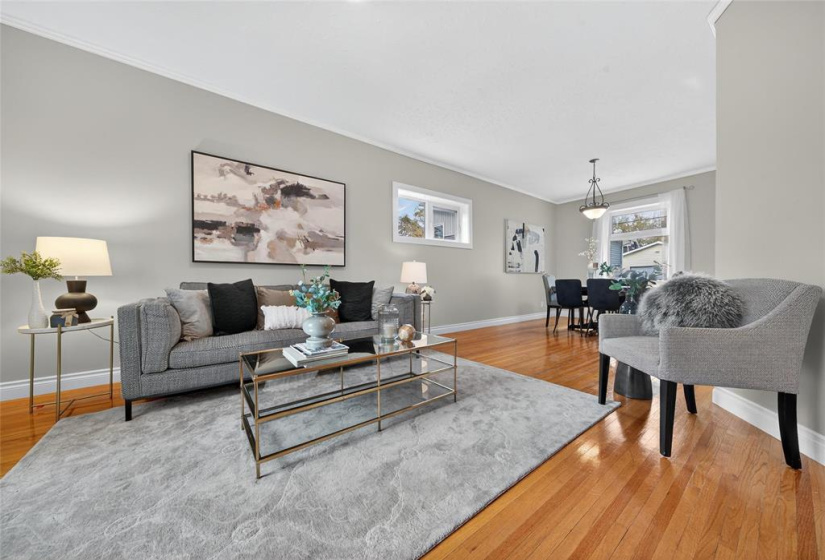 267 Eugenie, 5 Bedrooms Bedrooms, 15 Rooms Rooms,2 BathroomsBathrooms,Residential,For Sale,Eugenie