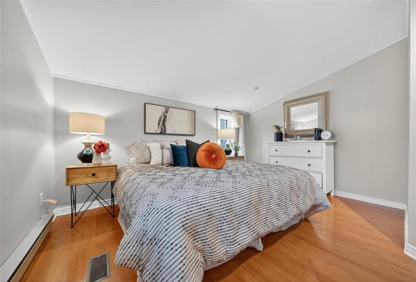 267 Eugenie, 5 Bedrooms Bedrooms, 15 Rooms Rooms,2 BathroomsBathrooms,Residential,For Sale,Eugenie