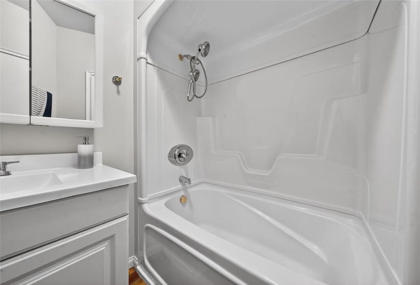 267 Eugenie, 5 Bedrooms Bedrooms, 15 Rooms Rooms,2 BathroomsBathrooms,Residential,For Sale,Eugenie