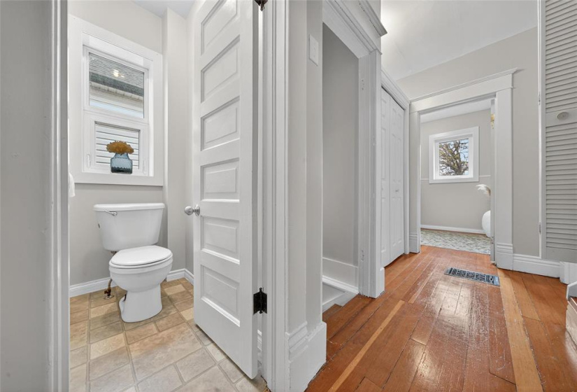 267 Eugenie, 5 Bedrooms Bedrooms, 15 Rooms Rooms,2 BathroomsBathrooms,Residential,For Sale,Eugenie