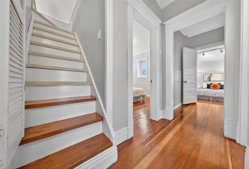 267 Eugenie, 5 Bedrooms Bedrooms, 15 Rooms Rooms,2 BathroomsBathrooms,Residential,For Sale,Eugenie