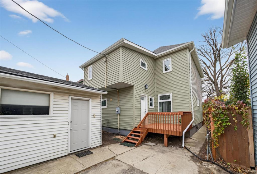 267 Eugenie, 5 Bedrooms Bedrooms, 15 Rooms Rooms,2 BathroomsBathrooms,Residential,For Sale,Eugenie