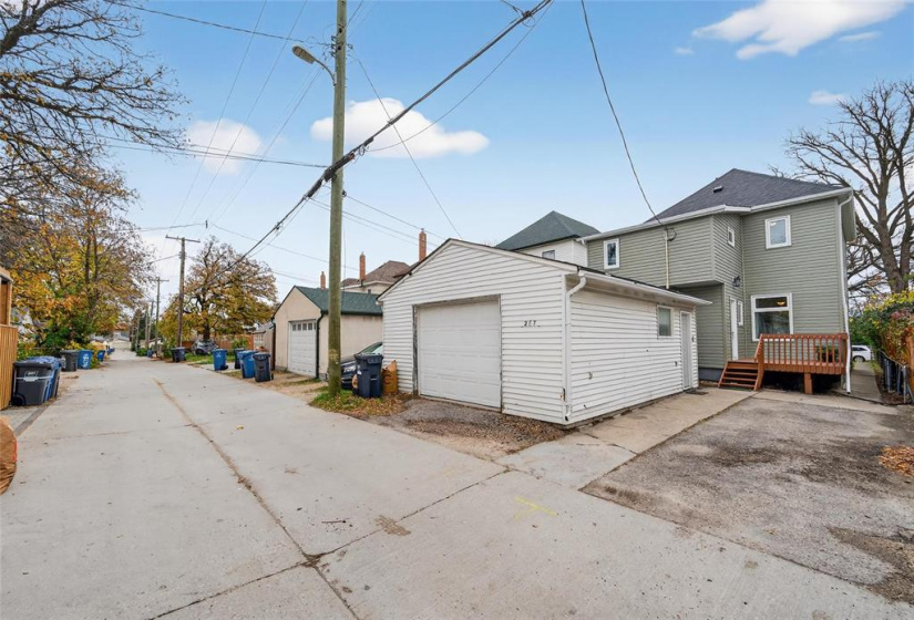 267 Eugenie, 5 Bedrooms Bedrooms, 15 Rooms Rooms,2 BathroomsBathrooms,Residential,For Sale,Eugenie