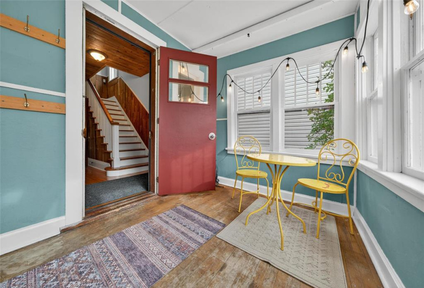 267 Eugenie, 5 Bedrooms Bedrooms, 15 Rooms Rooms,2 BathroomsBathrooms,Residential,For Sale,Eugenie