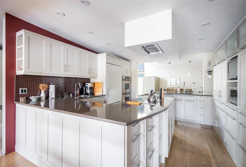 544 South, 3 Bedrooms Bedrooms, 14 Rooms Rooms,2 BathroomsBathrooms,Residential,For Sale,South