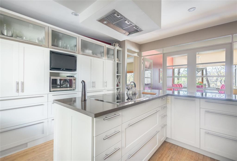 544 South, 3 Bedrooms Bedrooms, 14 Rooms Rooms,2 BathroomsBathrooms,Residential,For Sale,South