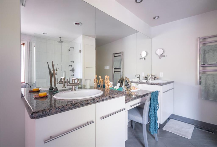 544 South, 3 Bedrooms Bedrooms, 14 Rooms Rooms,2 BathroomsBathrooms,Residential,For Sale,South
