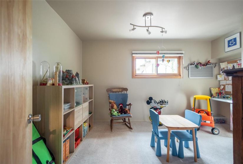544 South, 3 Bedrooms Bedrooms, 14 Rooms Rooms,2 BathroomsBathrooms,Residential,For Sale,South