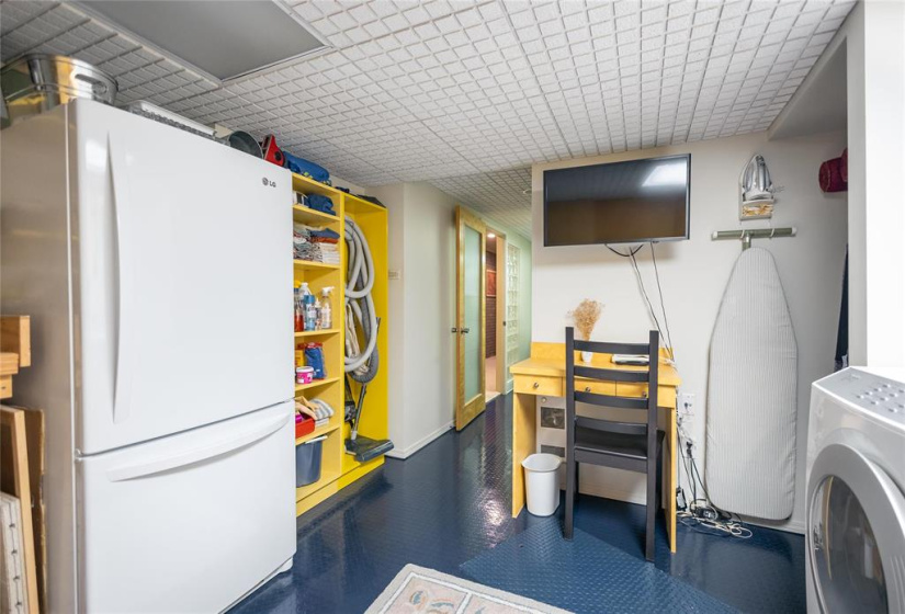 544 South, 3 Bedrooms Bedrooms, 14 Rooms Rooms,2 BathroomsBathrooms,Residential,For Sale,South