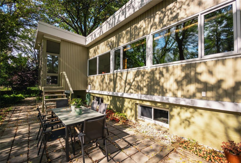 544 South, 3 Bedrooms Bedrooms, 14 Rooms Rooms,2 BathroomsBathrooms,Residential,For Sale,South