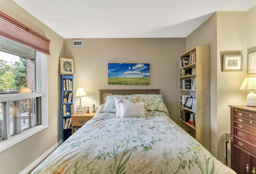 75 Swindon, 1 Bedroom Bedrooms, 7 Rooms Rooms,1 BathroomBathrooms,Condominium,For Sale,Swindon