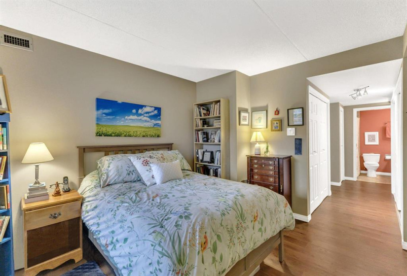75 Swindon, 1 Bedroom Bedrooms, 7 Rooms Rooms,1 BathroomBathrooms,Condominium,For Sale,Swindon