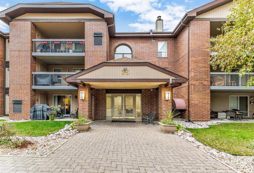 75 Swindon, 1 Bedroom Bedrooms, 7 Rooms Rooms,1 BathroomBathrooms,Condominium,For Sale,Swindon