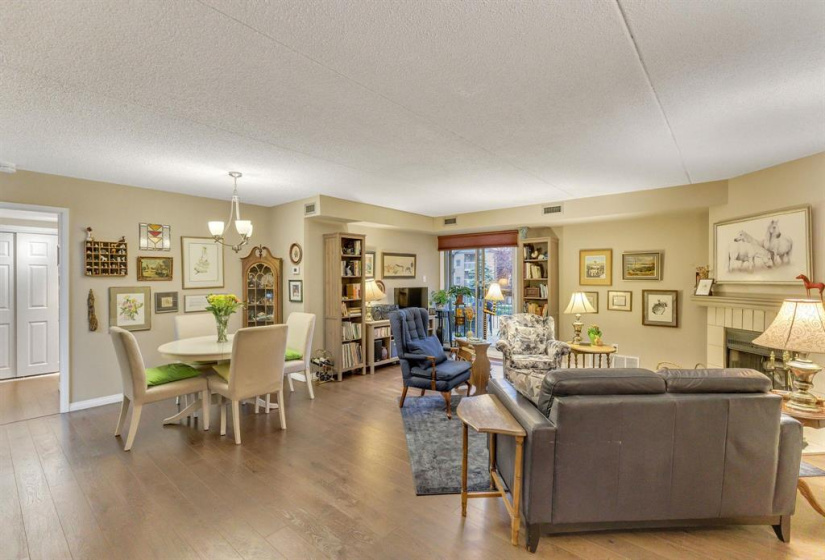 75 Swindon, 1 Bedroom Bedrooms, 7 Rooms Rooms,1 BathroomBathrooms,Condominium,For Sale,Swindon