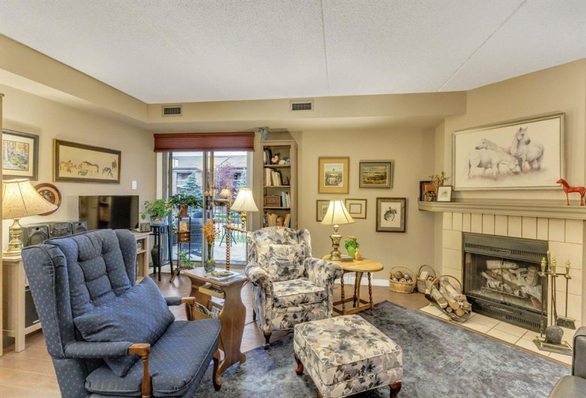 75 Swindon, 1 Bedroom Bedrooms, 7 Rooms Rooms,1 BathroomBathrooms,Condominium,For Sale,Swindon