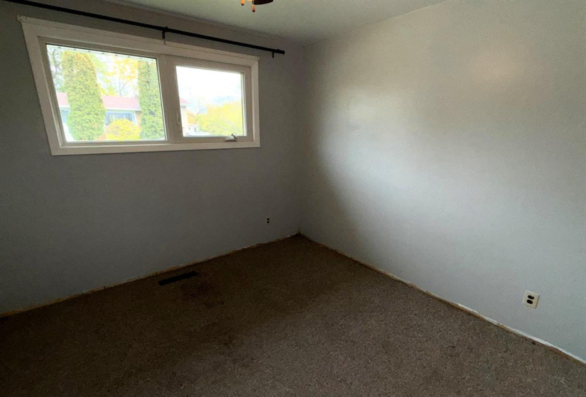 43 Amarynth, 3 Bedrooms Bedrooms, 11 Rooms Rooms,1 BathroomBathrooms,Residential,For Sale,Amarynth