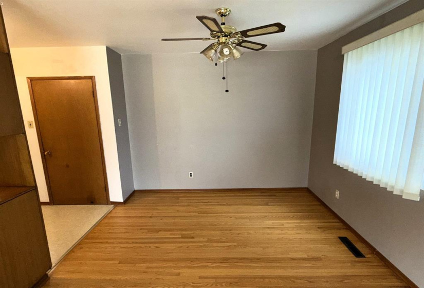 43 Amarynth, 3 Bedrooms Bedrooms, 11 Rooms Rooms,1 BathroomBathrooms,Residential,For Sale,Amarynth