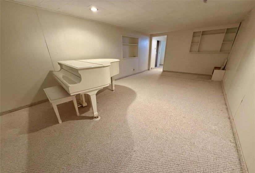 703 Jackson, 2 Bedrooms Bedrooms, 7 Rooms Rooms,1 BathroomBathrooms,Residential,For Sale,Jackson