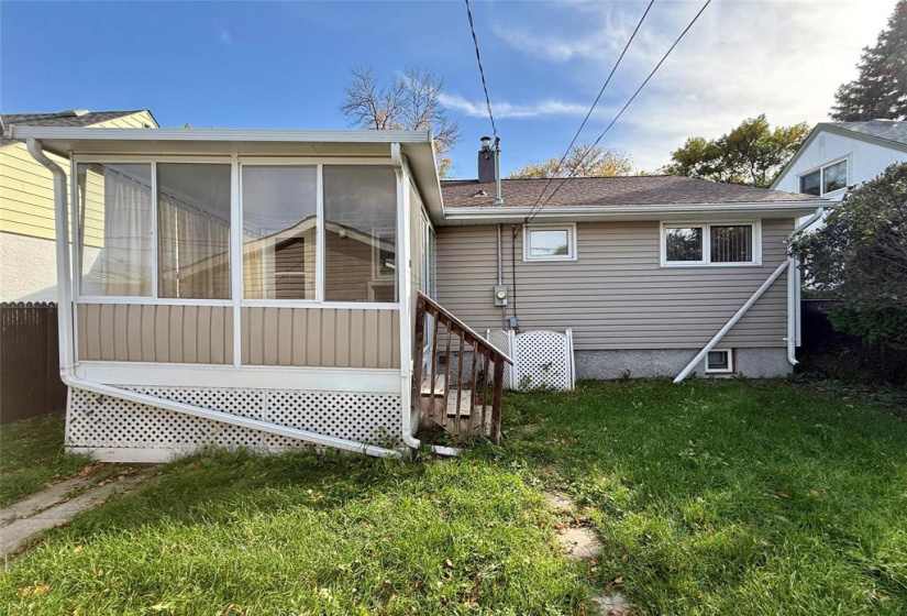 703 Jackson, 2 Bedrooms Bedrooms, 7 Rooms Rooms,1 BathroomBathrooms,Residential,For Sale,Jackson