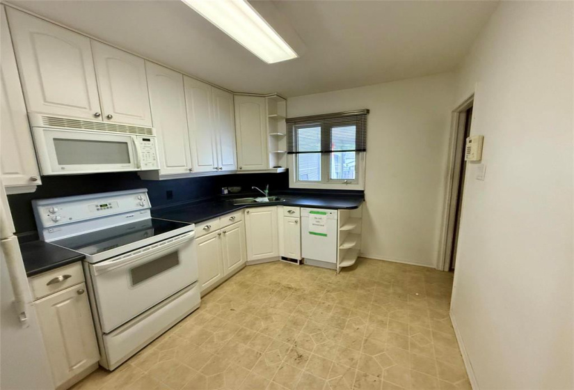 703 Jackson, 2 Bedrooms Bedrooms, 7 Rooms Rooms,1 BathroomBathrooms,Residential,For Sale,Jackson