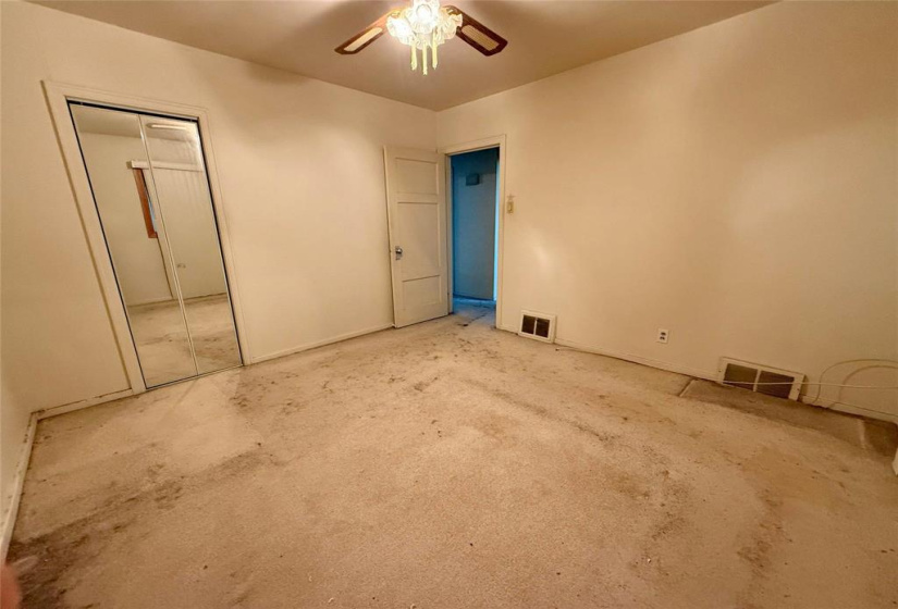 703 Jackson, 2 Bedrooms Bedrooms, 7 Rooms Rooms,1 BathroomBathrooms,Residential,For Sale,Jackson