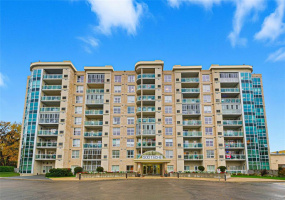 500 Tache, 2 Bedrooms Bedrooms, 8 Rooms Rooms,2 BathroomsBathrooms,Condominium,For Sale,Tache