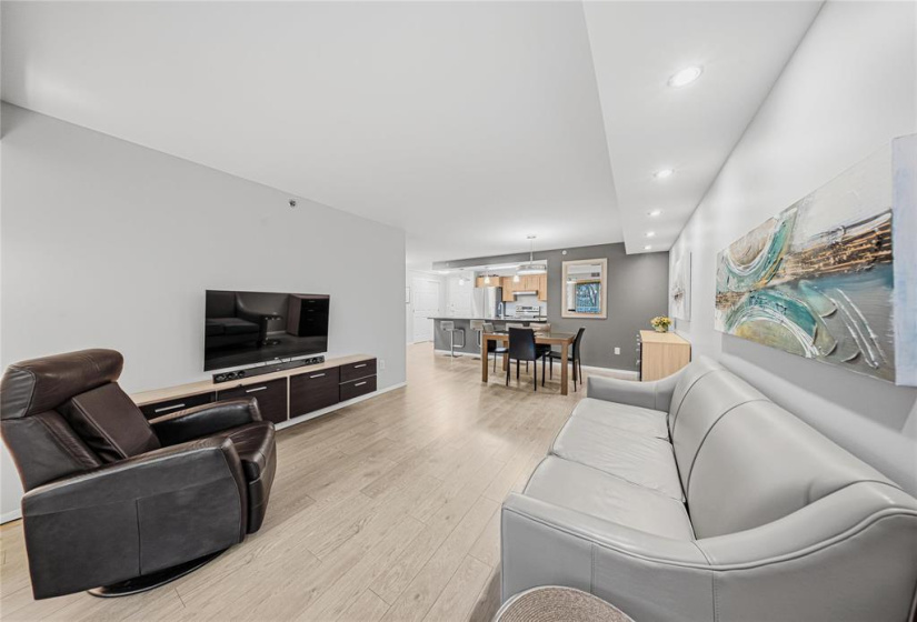 500 Tache, 2 Bedrooms Bedrooms, 8 Rooms Rooms,2 BathroomsBathrooms,Condominium,For Sale,Tache