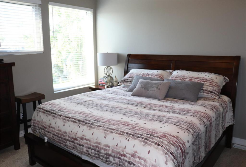 902 Dorchester, 2 Bedrooms Bedrooms, 8 Rooms Rooms,2 BathroomsBathrooms,Condominium,For Sale,Dorchester