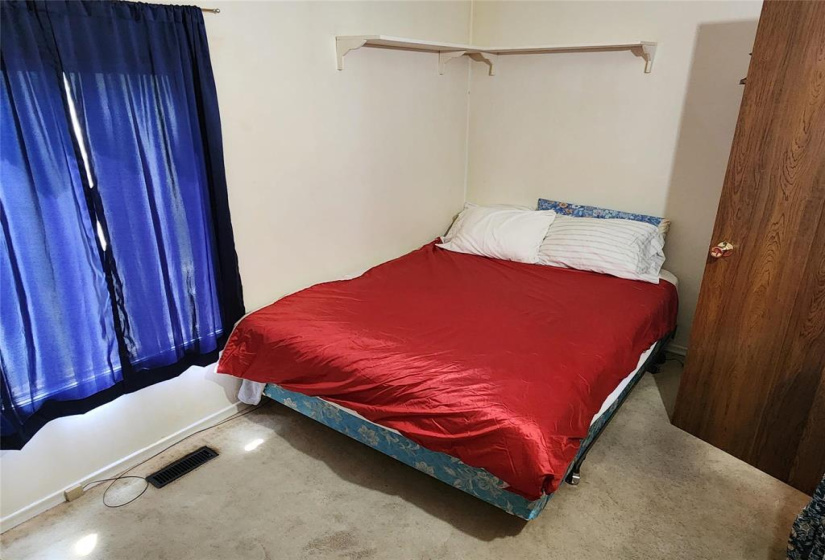 9 Stinson, 2 Bedrooms Bedrooms, 6 Rooms Rooms,1 BathroomBathrooms,Residential,For Sale,Stinson