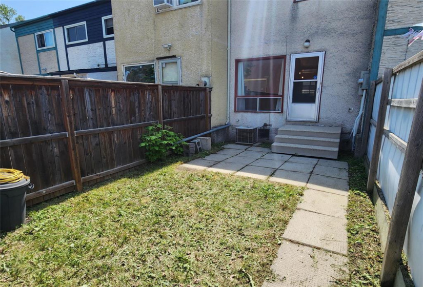 9 Stinson, 2 Bedrooms Bedrooms, 6 Rooms Rooms,1 BathroomBathrooms,Residential,For Sale,Stinson