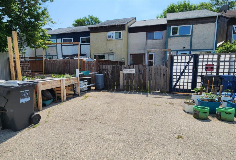 9 Stinson, 2 Bedrooms Bedrooms, 6 Rooms Rooms,1 BathroomBathrooms,Residential,For Sale,Stinson