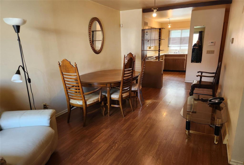 9 Stinson, 2 Bedrooms Bedrooms, 6 Rooms Rooms,1 BathroomBathrooms,Residential,For Sale,Stinson
