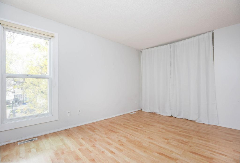 3040 Pembina, 2 Bedrooms Bedrooms, 7 Rooms Rooms,1 BathroomBathrooms,Condominium,For Sale,Pembina