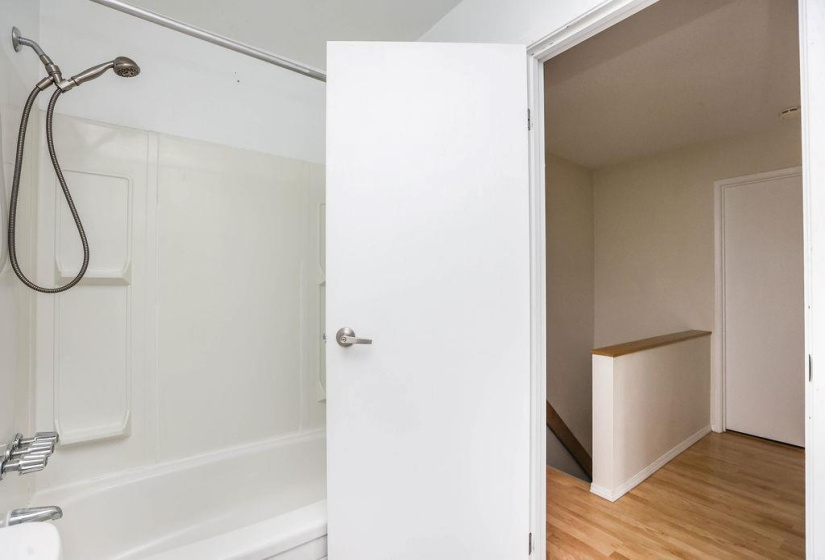 3040 Pembina, 2 Bedrooms Bedrooms, 7 Rooms Rooms,1 BathroomBathrooms,Condominium,For Sale,Pembina