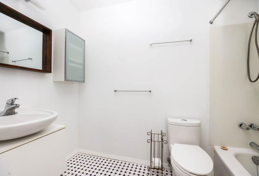 3040 Pembina, 2 Bedrooms Bedrooms, 7 Rooms Rooms,1 BathroomBathrooms,Condominium,For Sale,Pembina
