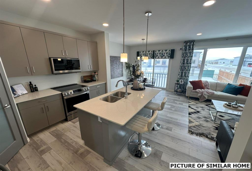 189 Moonlight, 3 Bedrooms Bedrooms, 10 Rooms Rooms,2 BathroomsBathrooms,Residential,For Sale,Moonlight