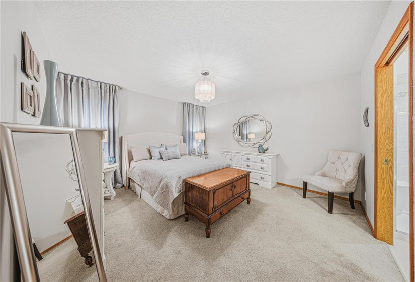 70 Southfields, 3 Bedrooms Bedrooms, 16 Rooms Rooms,3 BathroomsBathrooms,Residential,For Sale,Southfields