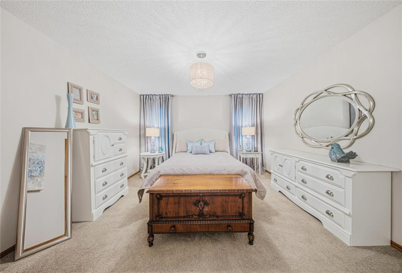 70 Southfields, 3 Bedrooms Bedrooms, 16 Rooms Rooms,3 BathroomsBathrooms,Residential,For Sale,Southfields