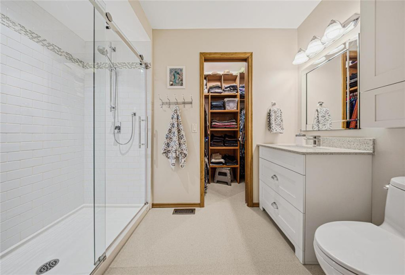 70 Southfields, 3 Bedrooms Bedrooms, 16 Rooms Rooms,3 BathroomsBathrooms,Residential,For Sale,Southfields