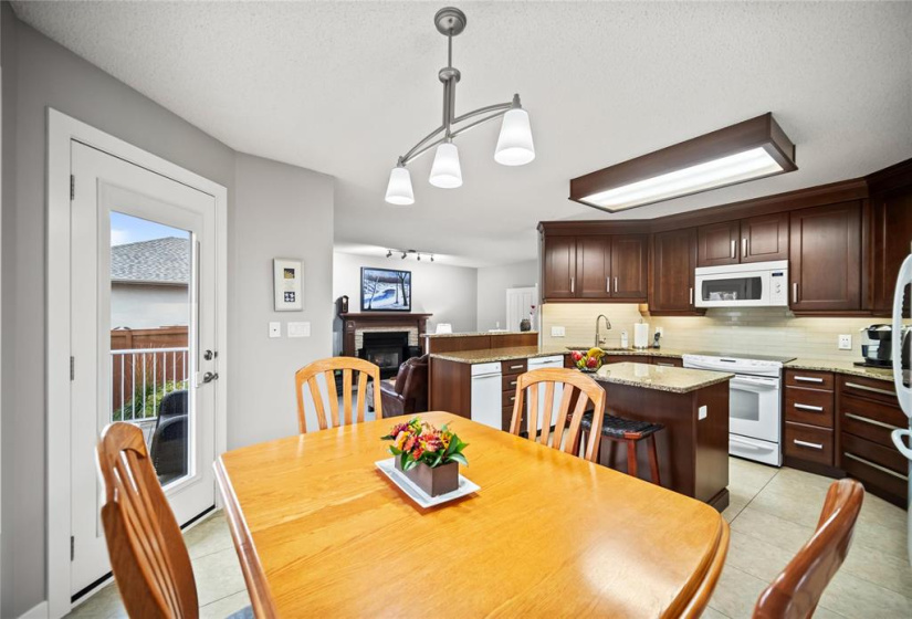 11 Burnhill, 4 Bedrooms Bedrooms, 14 Rooms Rooms,2 BathroomsBathrooms,Residential,For Sale,Burnhill