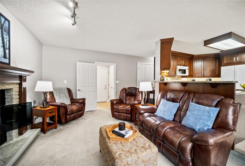 11 Burnhill, 4 Bedrooms Bedrooms, 14 Rooms Rooms,2 BathroomsBathrooms,Residential,For Sale,Burnhill