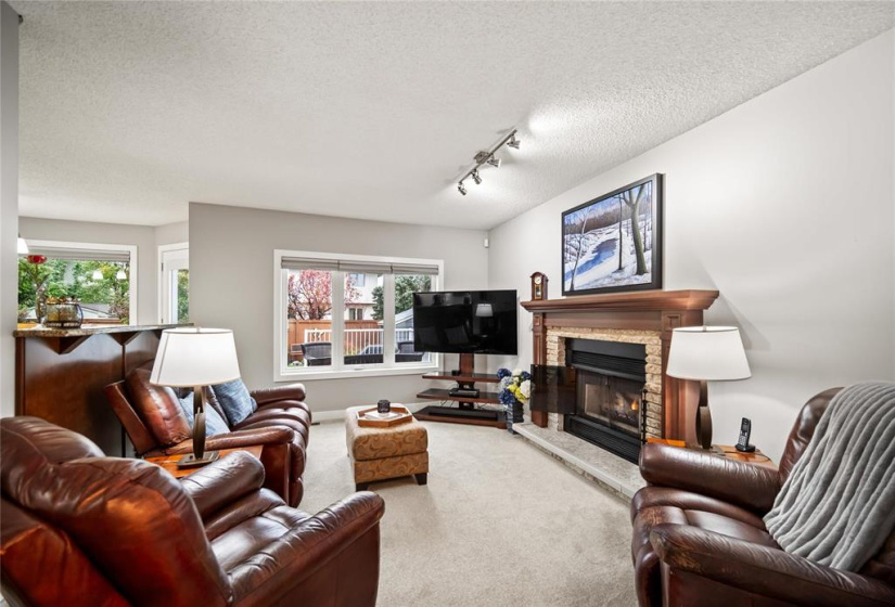 11 Burnhill, 4 Bedrooms Bedrooms, 14 Rooms Rooms,2 BathroomsBathrooms,Residential,For Sale,Burnhill